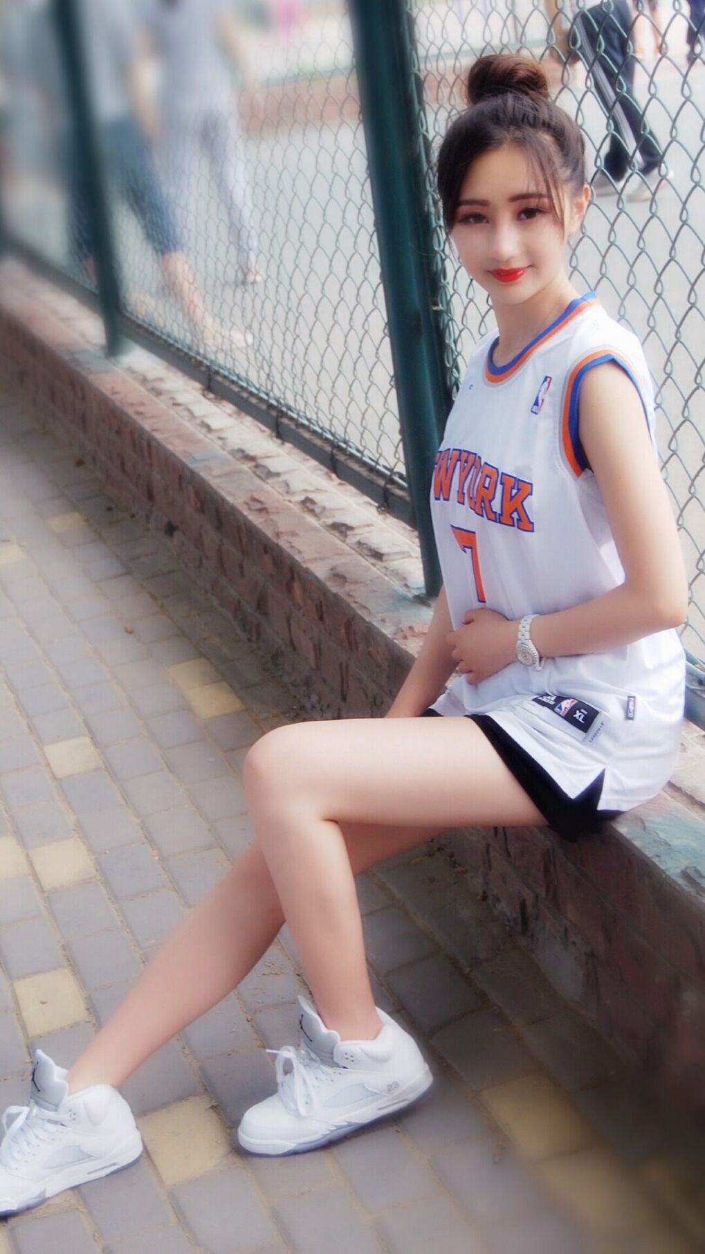 爱游戏体育app-足球战术打法灵活多变引人注目，足球战术讲解视频教程