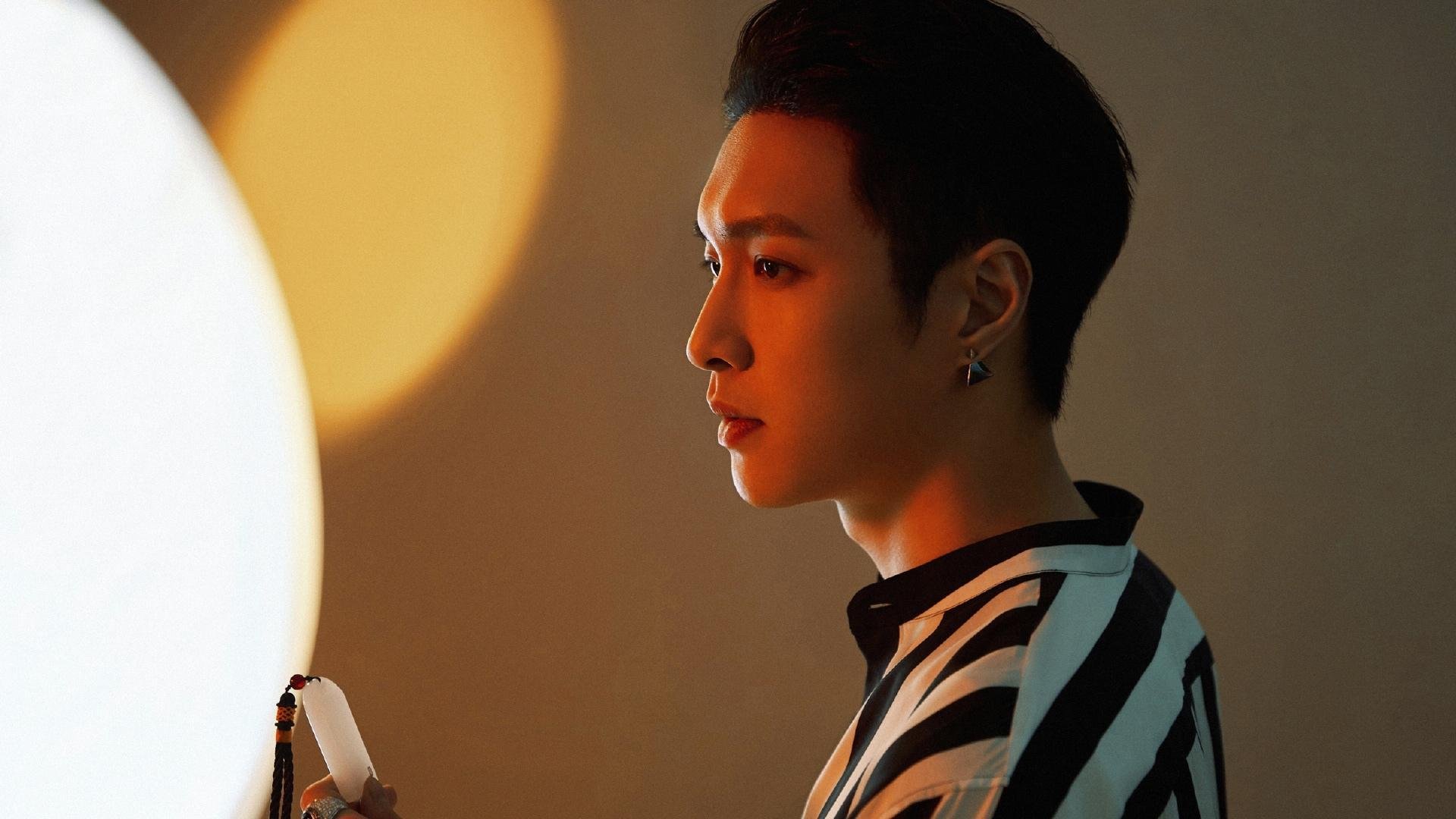 足球战术打法灵活多变引人注目,足球战术讲解视频教程