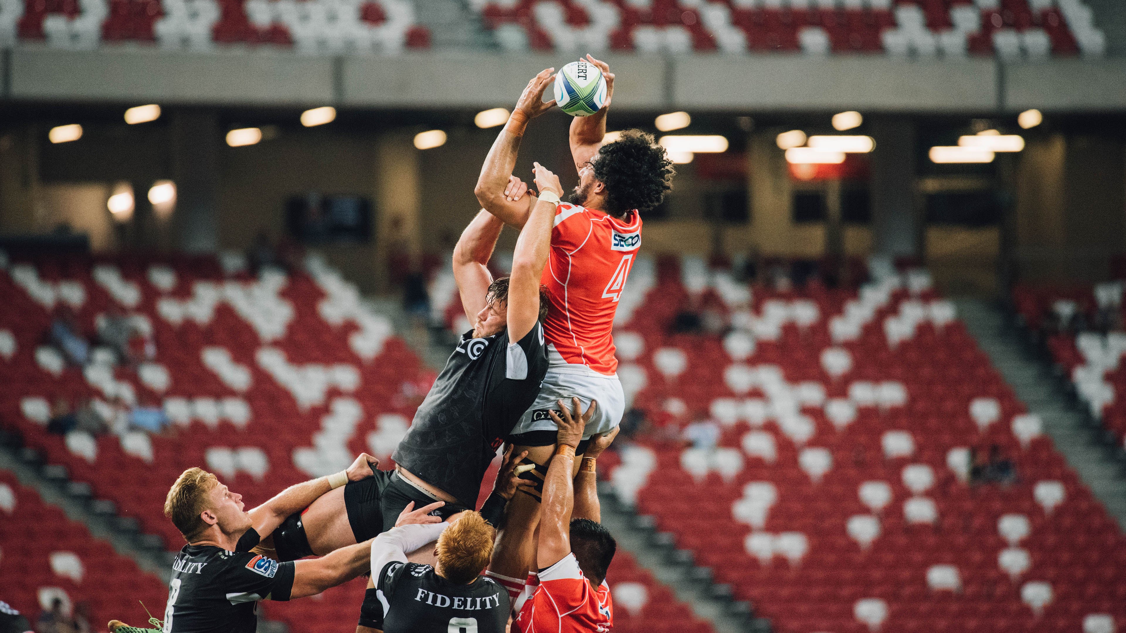 爱游戏电竞-_线上线下融合：虚拟竞技空间引爆新体验_，线上线下场景